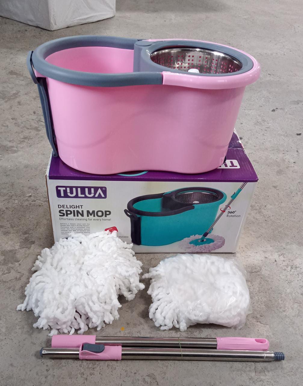 Quick spin mop with steel spin and easy-to-use wheels. Quick spin mop with steel spin and easy-to-use wheels.